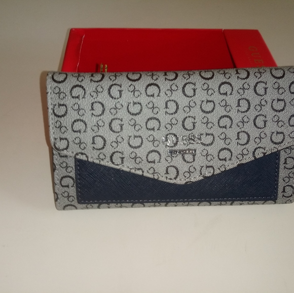 Fashion. Ladies Wallet - Picture 1 of 2